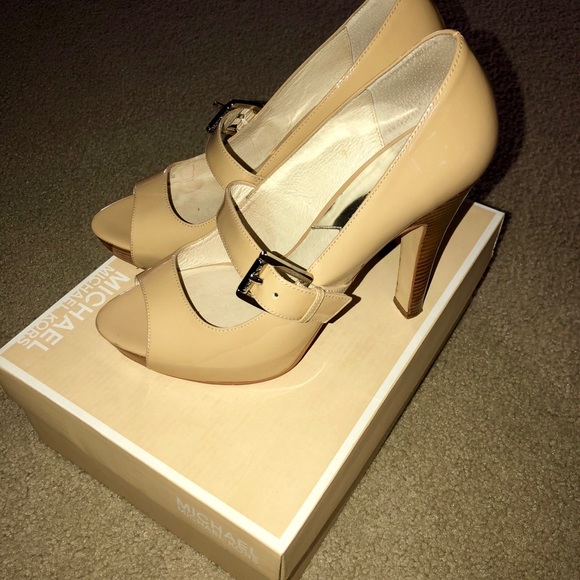 Michael Kors Chandler Mary Jane - Picture 3 of 7